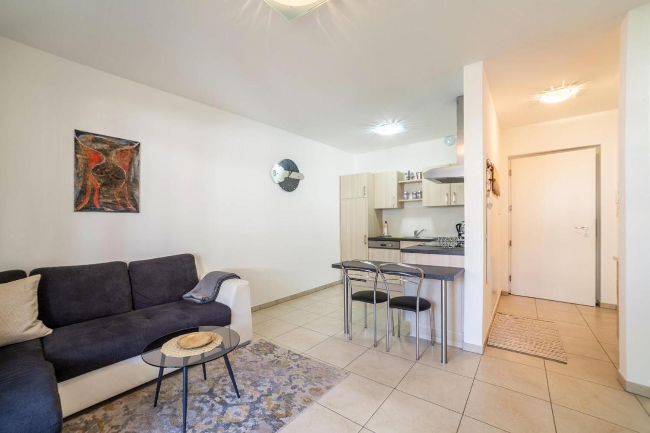 Apartment Truma Swing Small And Cozy Meran